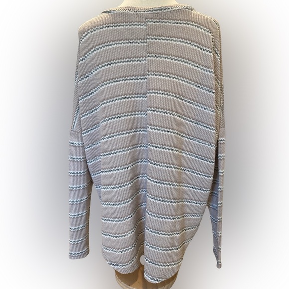 Super Soft Striped Bohme Casual Tunic - Picture 4 of 9